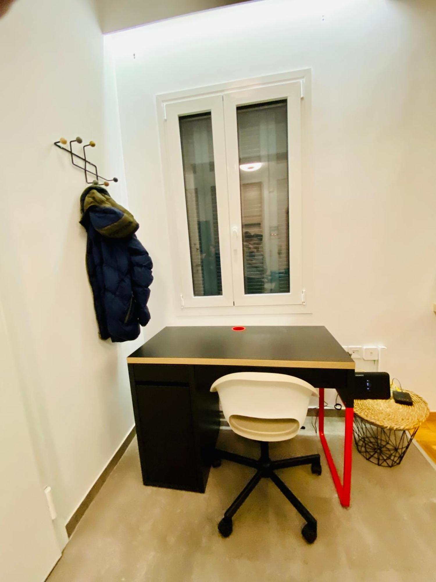Apartment Antinoros Inn, Stylish Apartment,3' To Metro